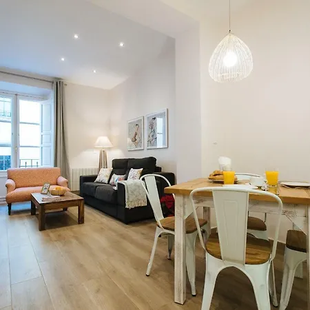 Hostly Aponte Exclusive Apartment-center-fibre-parking Optional-cless * إشبيلية
