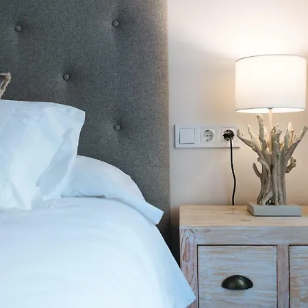 شقة Hostly Aponte Exclusive Apartment-center-fibre-parking Optional-cless